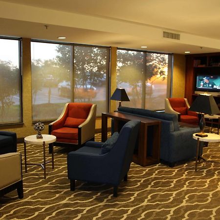 Comfort Suites Speedway - Канзас-Сіті Екстер'єр фото