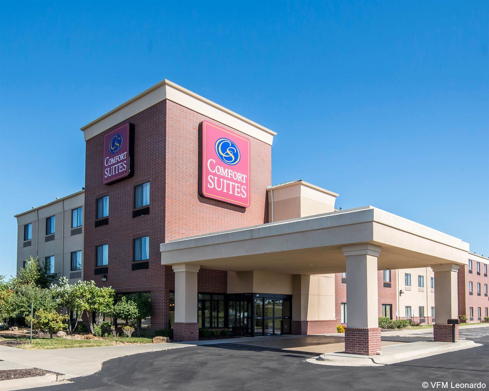 Comfort Suites Speedway - Канзас-Сіті Екстер'єр фото